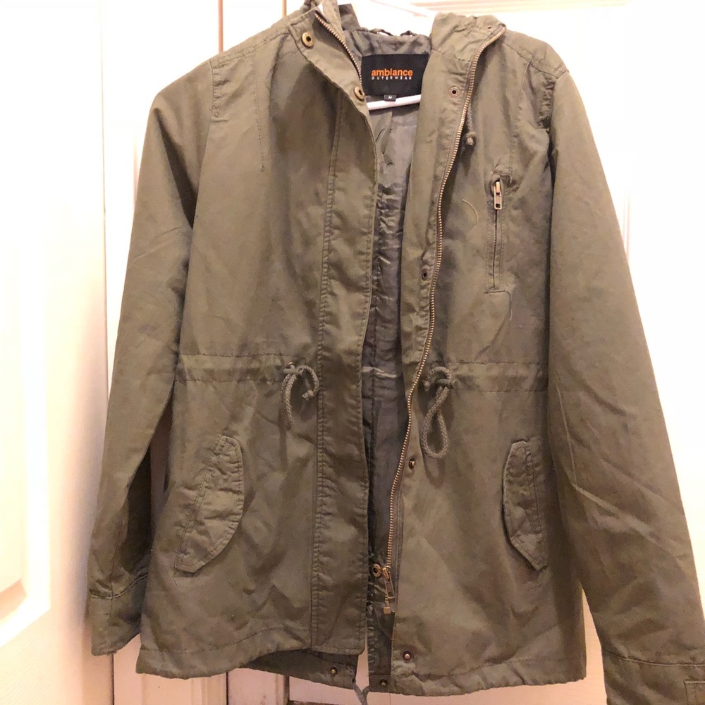Ambiance Armgreen jackect in size M